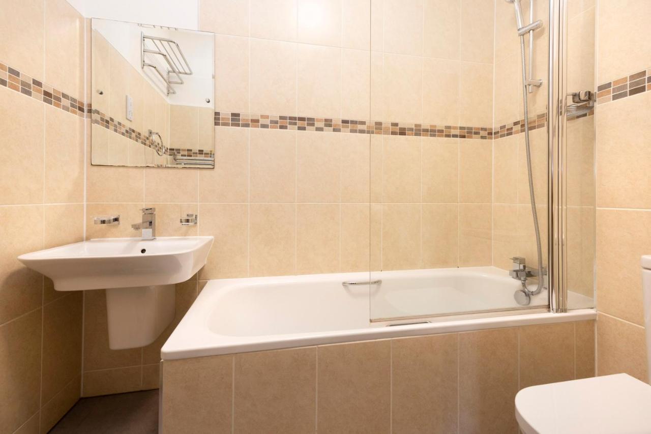 ALTIDO 5 Bedroom Apt near Meadows&George Square Edimburgo Exterior foto