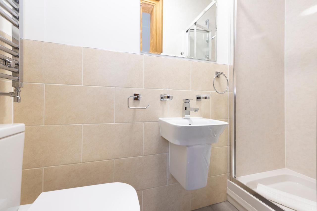 ALTIDO 5 Bedroom Apt near Meadows&George Square Edimburgo Exterior foto