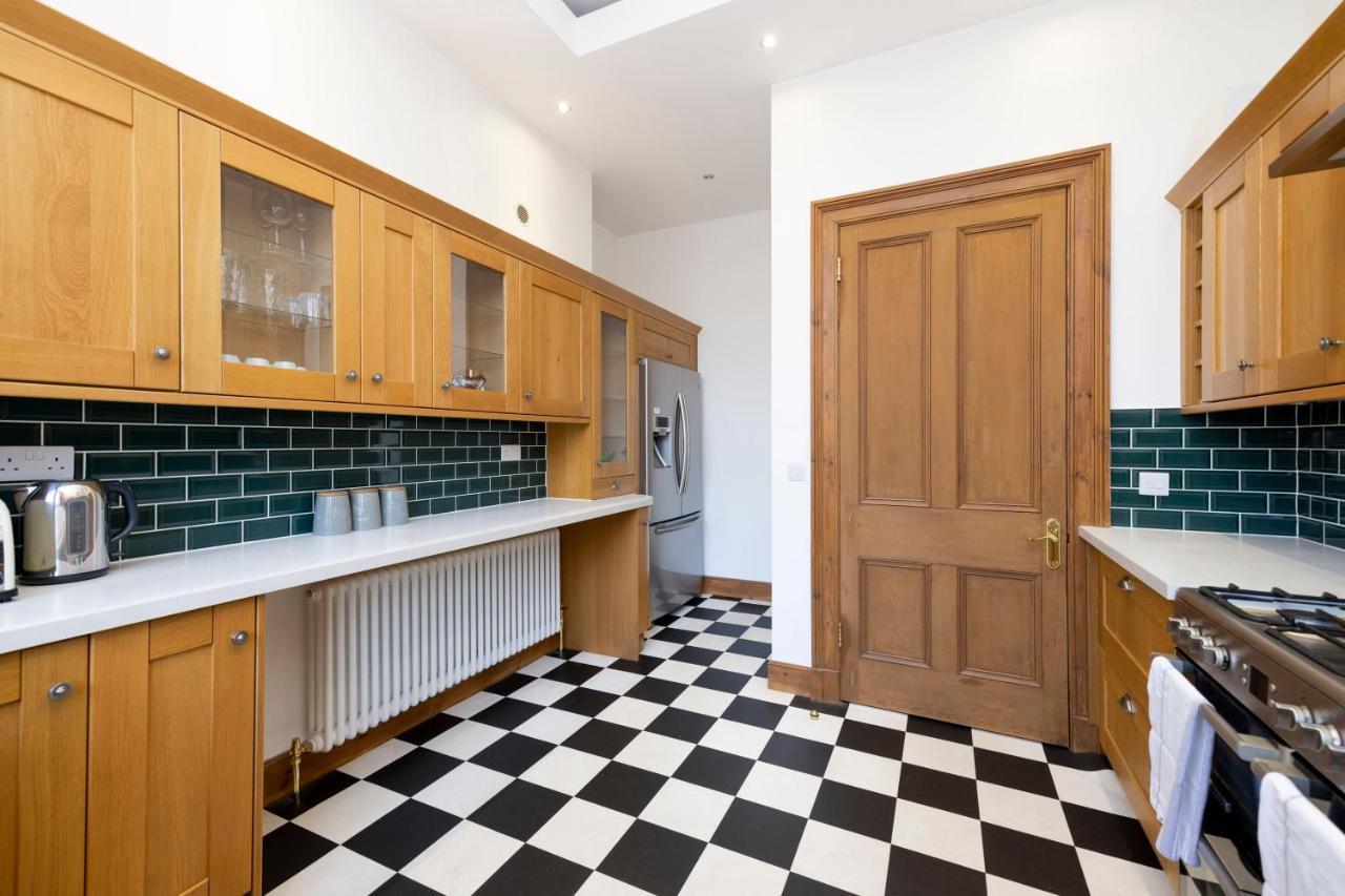 ALTIDO 5 Bedroom Apt near Meadows&George Square Edimburgo Exterior foto