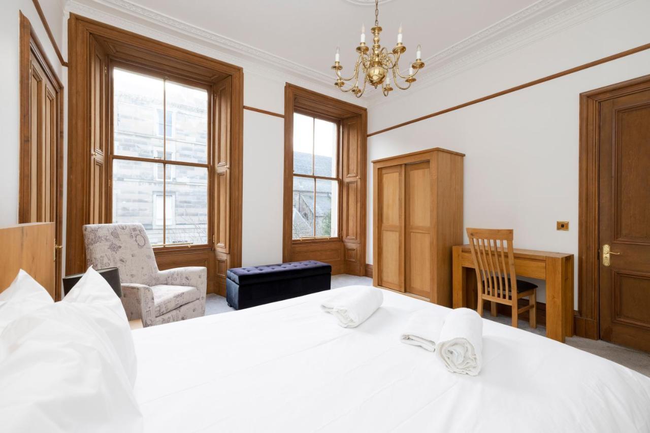 ALTIDO 5 Bedroom Apt near Meadows&George Square Edimburgo Exterior foto